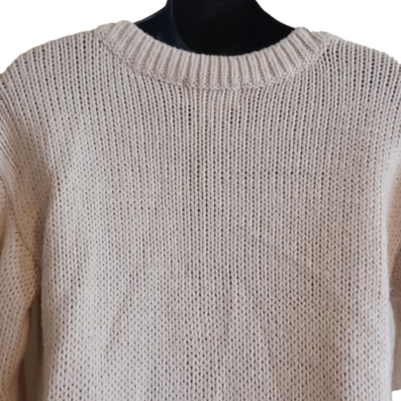 Pink Victorias Secret sweater. Size small. Oatmeal colored v neck cableknit type - Picture 7 of 12